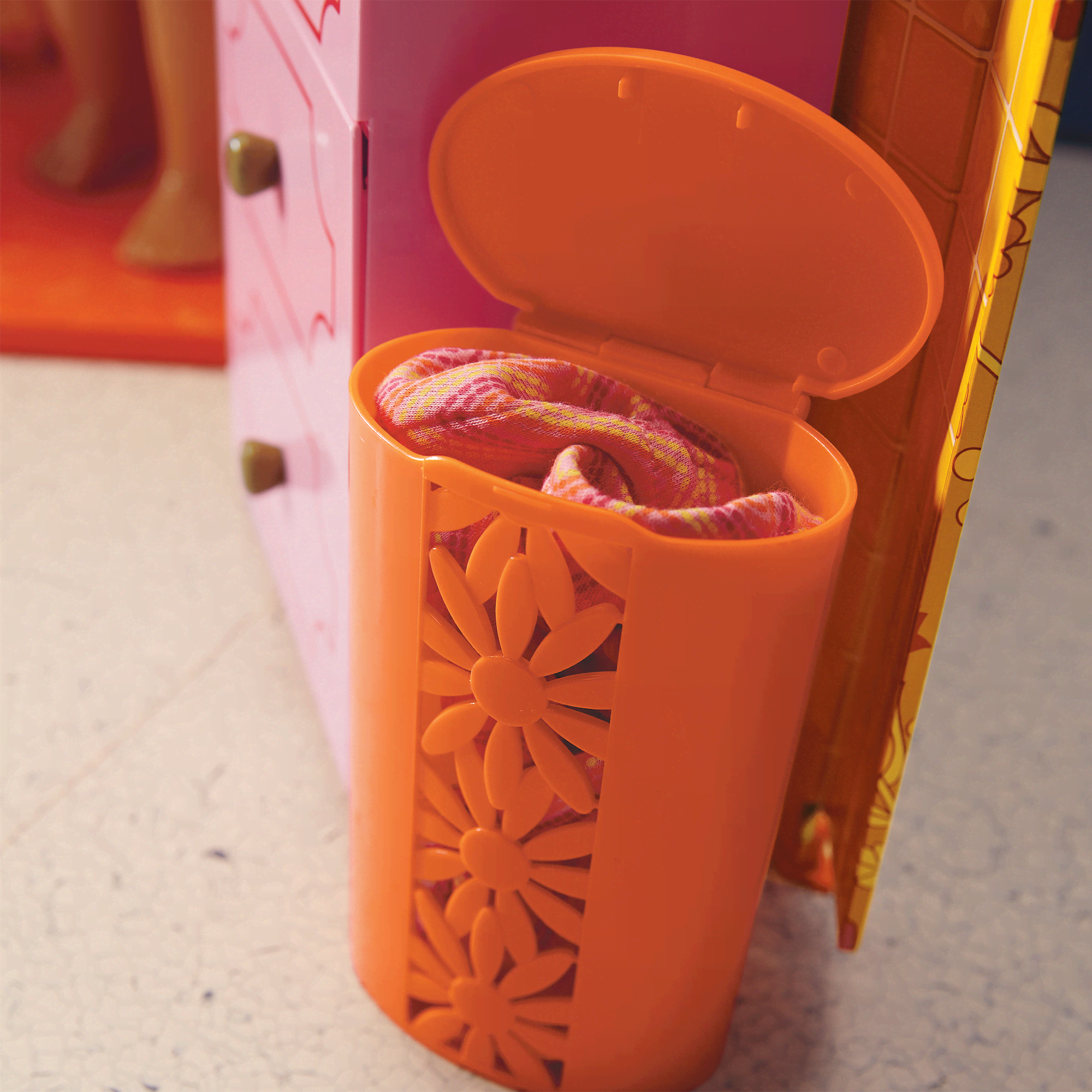 Julie s Groovy Bathroom BeForever American Girl