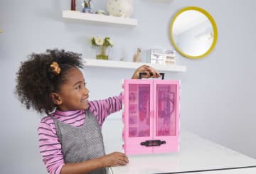 Barbie fashionista ultimate closet uk discount
