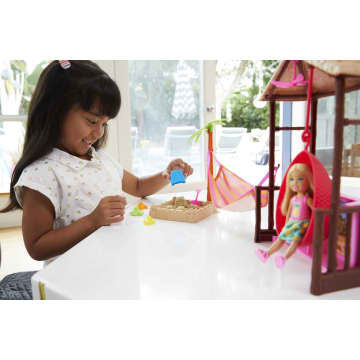 Barbie Club Chelsea Camper Playset with Doll 10 Themed Accessories Mattel