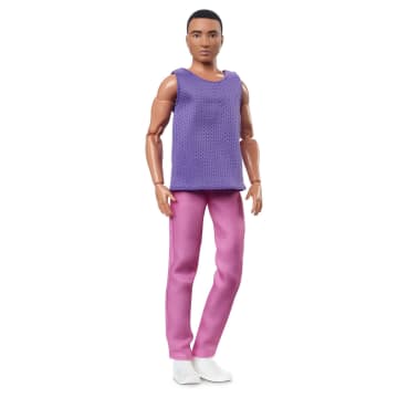 Muñequito de online barbie en español