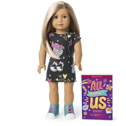 Truly Me™ 18-inch Doll #100 with layered straight blonde hair
