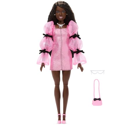 Barbie Deluxe Style Bebek (14), Kolları Kabarık, Klasik Barbie Tarzında Metalik Pembe Elbise Giyen Kahverengi Saçlı Bebek - Image 1 of 