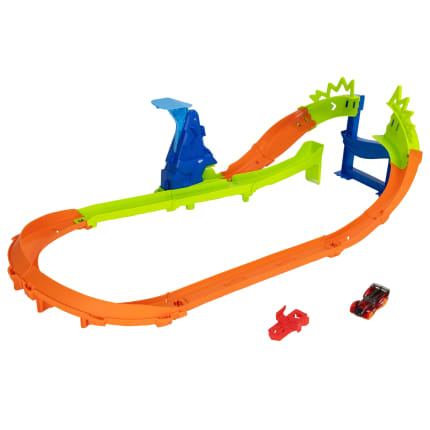 Hot Wheels Stunt Tracks Jump Circuit Speedway With 1:64 Scale Die-Cast Toy Car, 180-Degree Curve - Image 1 of 6