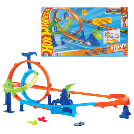 Hot Wheels Stunt Tracks Rapid Launch Cyclone Track Set & 1:64 Scale Die-Cast Toy Car - Image 1 of 6