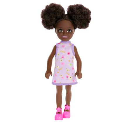 Barbie Chelsea Petite Poupée Robe Florale, Chignons, Yeux Bruns - Image 1 of 6