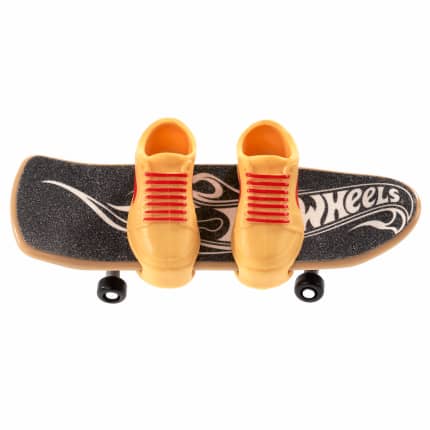 Hot Wheels Skate Vehículo de Juguete Patineta CLAIM TO FLAME™ con Tenis - Image 1 of 2