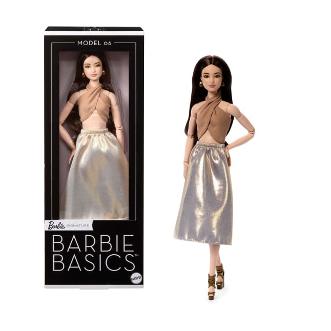 Barbie Basics Koleksiyona Uygun Sarı Saçlı Bebek, Altın Rengi Baskılı Beyaz Pantolon, 7 Numara - Image 1 of 6