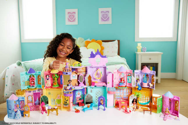 Disney Princess Moana Storytime Stackers Doll House With Small Doll, Animal Friend & 9 Accessories - Image 1 of 1