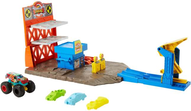Hot Wheels Monster Trucks Pista de Brinquedo Estação de Explosão - Image 1 of 6
