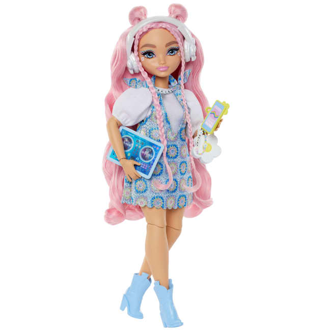 Barbie Dream Besties Daisy Jean Modepop Met 9 Accessoires Met DJ- En Muziekthema