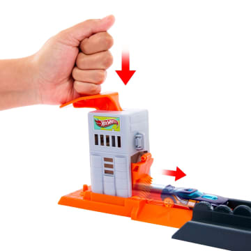 Hot Wheels Golpe De Gorila Tóxico – ¡Acción Y Caos Asegurados!