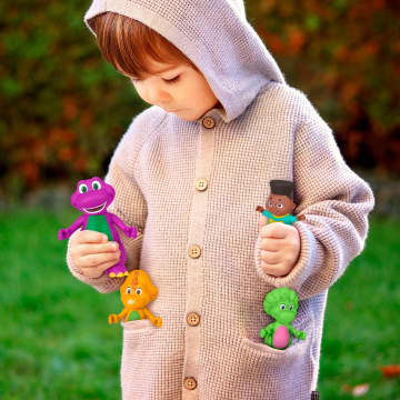 Fisher-Price Barney's World Barney Hey Friends Pack With 4 Figures - Image 4 of 6