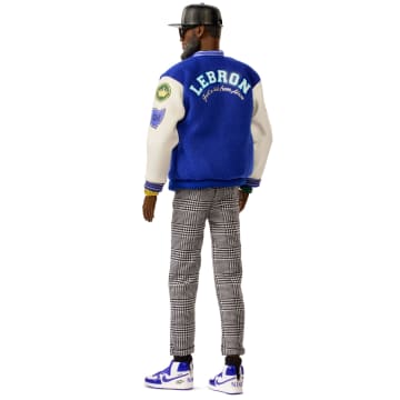 Barbie-Poupée Lebron James Kenbassadors-Avec Accessoires - Image 4 of 6