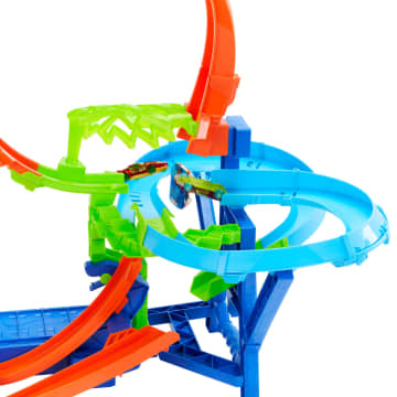 Hot Wheels Stunttrack Unendliche Crash-Action Spielset Mit Die-Cast-Spielzeugauto Im Maßstab 1:64 Und Batteriebetriebenem Beschleuniger