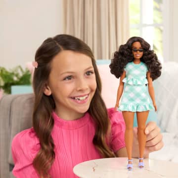 Barbie Fashionistas Lalka #240 Brązowe włosy i sukienka zielona kratka Zabawka 3+ - Image 2 of 6