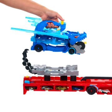 Dragón Transportador Con Ataque Doble Definitivo De Hot Wheels City Con 2 Coches De Juguete A Escala 1:64 - Image 3 of 6