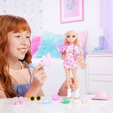Barbie Dream Besties Festival Kombinleri Seti, Çıkarılabilir Kıyafetleri Ve Aksesuarlarıyla Barbie 'Malibu' Bebek - Imagen 2 de 5