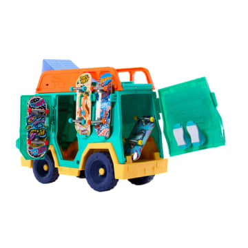 Conjunto Furgoneta De Skate De Tony Hawk Y Hot Wheels Skate Con Tabla “Fingerboard” Exclusiva Y Zapatillas De Skate De Quita Y Pon - Image 5 of 6
