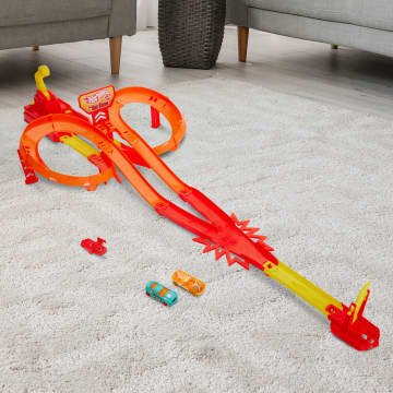 Hot Wheels Hot Ones Otoyol Oyun Seti Ve 1:64 Ölçekli 2 Metal Oyuncak Araba