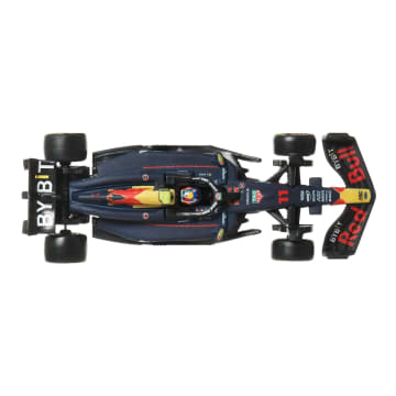 Hot Wheels Premium Formula 1 1:64 Con Carrocería Metálica Y Neumáticos Real Riders | Coche De Carreras Coleccionable (Estilos Variables) – Modelo JKD88