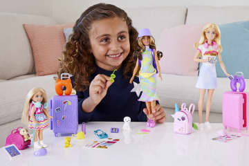 Barbie Chelsea Doll And Accessories, Small Doll Travel Set With Puppy And 6 Pieces - Image 2 of 7