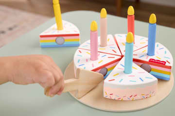 Tarta De Madera De Fisher-Price, Juego De Pastelería Para Edad Preescolar, 14 Piezas De Madera - Imagen 3 de 6