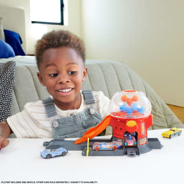Conjunto De Juego Tienda De Dulces En La Ciudad De Hot Wheels Con Coche De Juguete Metálico A Escala 1:64 Y Pista Speed Snap