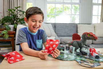 Jurassic World Crushivores Spinosaurus Cage Crasher Dinosaur Action Figure Unboxing Toy & Compounds
