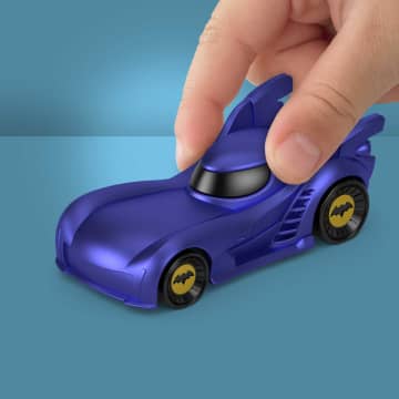 Fisher-Price Batwheels Dc Coffret De 5 Véhicules À L’Échelle 1/55 Avec Bam La Batmobile, Flamme, Kitty, Flocon Et Batplane - Imagen 3 de 6