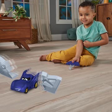 Fisher-Price Dc Batwheels Op Schaal Van 1:55 Lancerende Speelgoedautocollectie, Stijlen Kunnen Variëren - Image 3 of 4