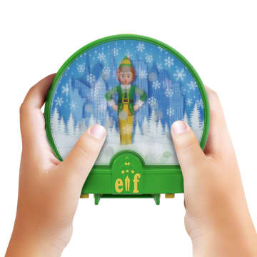 Polly Pocket Micro Dolls And Playset, Collaboration Elf Compact With 6 Accessories, Holiday Theme - Imagen 2 de 6