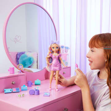 Barbie Dream Besties Malibu Wyszykuj się ze mną Lalka + akcesoria Zestaw Zabawka 4+