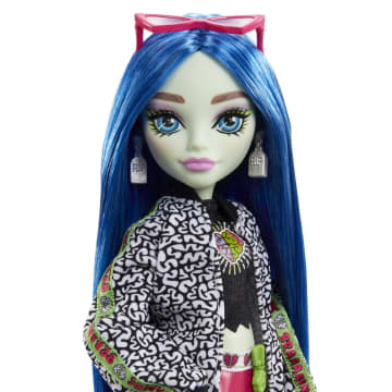 Monster High Ghoulia Yelps Doll With Pet And Accessories - Image 2 of 6
