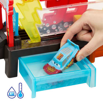 Disney Pixar Cars Autolavaggio Per La Corsa Cambia Colore Playset E Saetta Mcqueen Cambia Colore