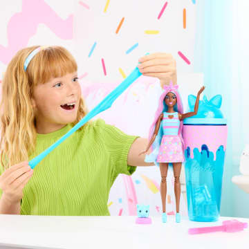 Barbie Pop Reveal Shakes Serisi Bebek Ve Aksesuar Seti, Kokulu Ve Şirin Tek Boynuzlu At Temalı Bebek - Image 2 of 6