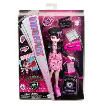Ceket, Yıllık Ve Film Kulübü Aksesuarlarıyla Monster High Gizemli Yıllık Draculaura Bebek - Imagen 6 de 6