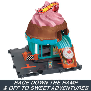 Hot Wheels City Downtown Ice Cream Swirl Playset From The Series “Let's Race” With 1 Toy Car - Image 4 of 6