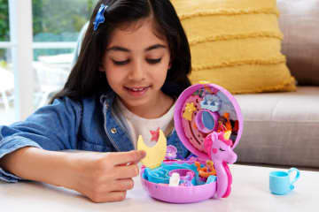 Polly Pocket Avventura Sull’Isola Dei Cristalli Unicorno Cofanetto, Playset Con 2 Micro Bambole E 12 Accessori