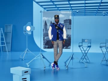 Kolej Ceketli Kıyafeti Ve Aksesuarlarıyla Koleksiyona Uygun Barbie Signature Lebron James Kenbassadors Bebek