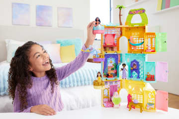 Disney Prinses Toren Vol Verrassingen, Kleine Poppen En Stapelbare Speelsets Met 5 Verrassingen (Stijlen Kunnen Variëren) - Image 4 of 6