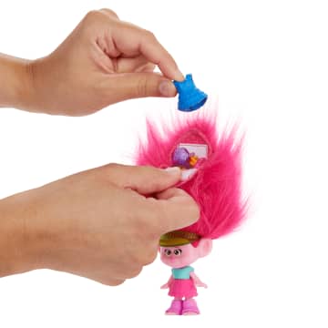 Dreamworks Trolls Fun Fair Surprise Hairtastic Surprize Queen Poppy Small Doll