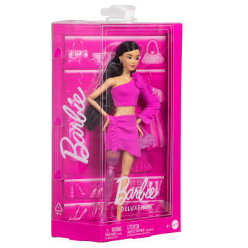Barbie Luxe Stijl Nr. 2 Pop in Roze Barbiecore Set Met Topje En Rok, Zwart Haar En Beenprothese - Image 6 of 6