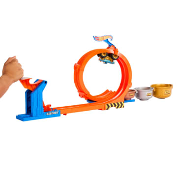 Hot Wheels Monster Trucks Σετ Πίστα Με Λουπ Και Μεταλλικό Όχημα Bigfoot