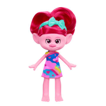 Dreamworks Trolls Fun Fair Surprise Trendsettin' Queen Poppy Fashion Doll