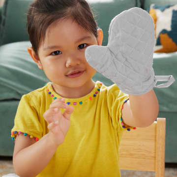 Okul Öncesi Çağdaki Çocuklar Için 19 Parçalı Fisher-Price Ahşap Mutfak Seti