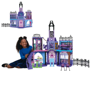Monster High Behekste Kostschool, Poppenhuis Met Meer Dan 35 Onderdelen En Accessoires