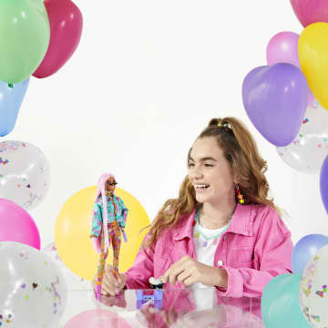 Кукла Barbie Экстра с розовыми косичками