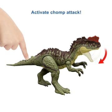 Jurassic World Massive Action Yangchuanosaurus