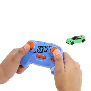 Hot Wheels Radiografisch Bestuurbare Auto'S, Porsche 911 Op Een Schaal Van 1:64 Met Afstandsbediening - Image 4 of 6