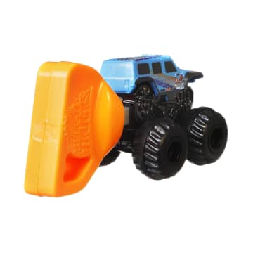 Машинка Hot Wheels Монстр-трак с заводным механизмом (сюрприз) в ассортименте